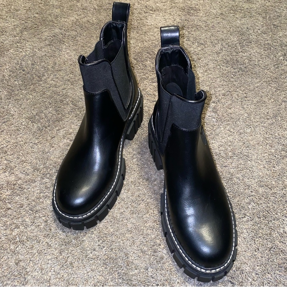 BGBGeneration black combat boots